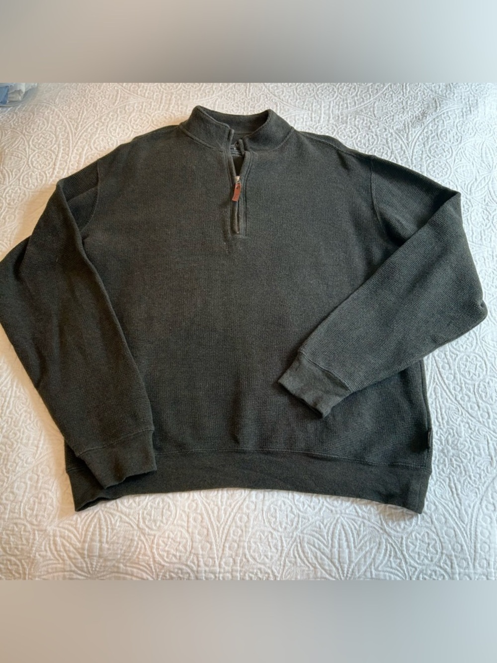 Woolrich Men's Half-Zip Sweater in Dark Olive Green/Grey